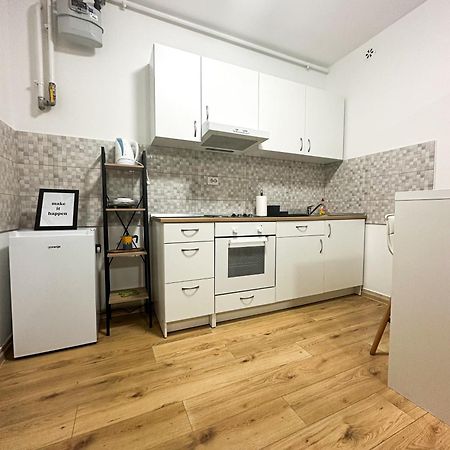 Appartamento Studio Lana-Near The City Center With Parking Zagabria Esterno foto